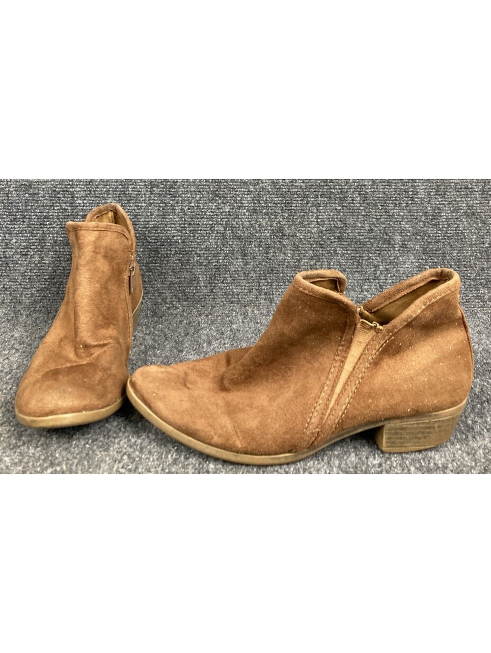 SO Women Size 7.5 Brown Suede-Like Side Zip 1" Ankle Boots Booties